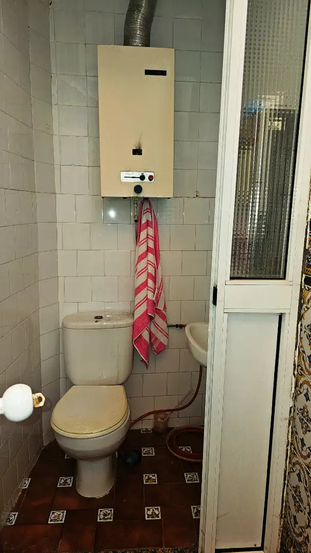 Bathroom of Houses for sale in La Algaba  with Air Conditioner, Heating and Terrace