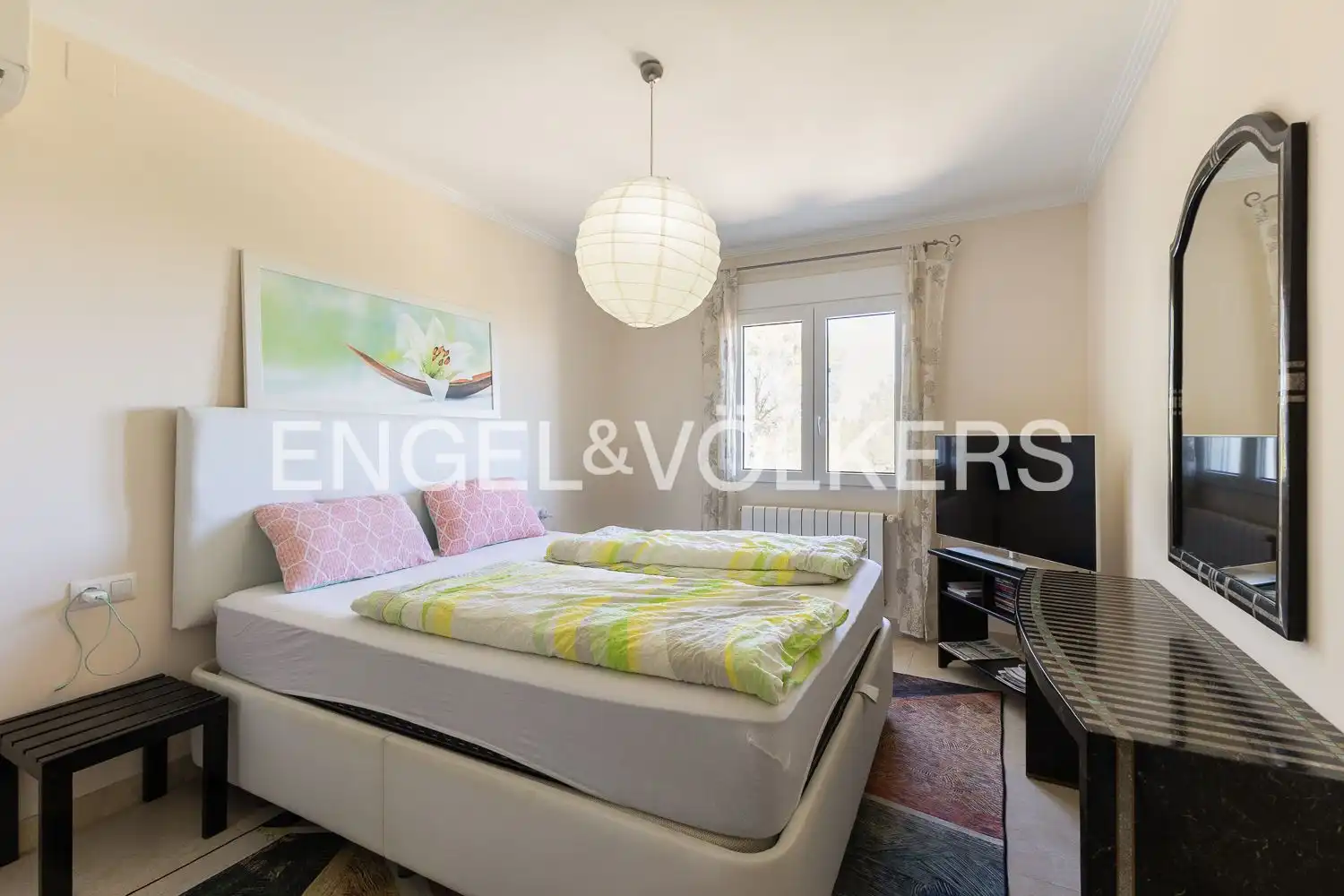 Habitación de Casa o chalet en venta en Dénia con Calefacción y Jardín privado