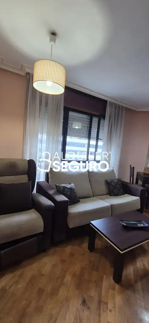 Wohnzimmer von Loft zur Miete in Oviedo  mit Heizung, Terrasse und Möbliert