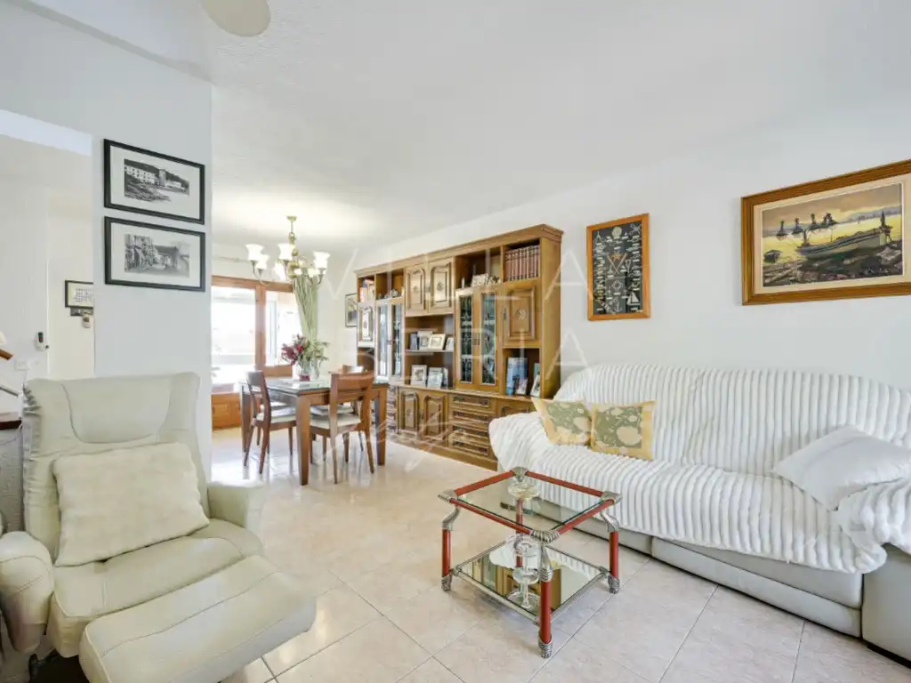 Sala d'estar de Casa o xalet en venda en Calonge i Sant Antoni amb Calefacció, Jardí privat i Terrassa