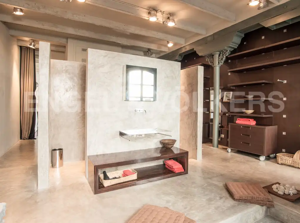 Badezimmer von Loft zur Miete in Barcelona mit Klimaanlage, Heizung und Parkett