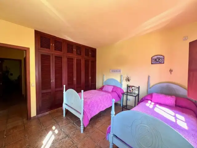 Habitación de Casa o chalet en venta en Marbella con Aire acondicionado, Calefacción y Jardín privado