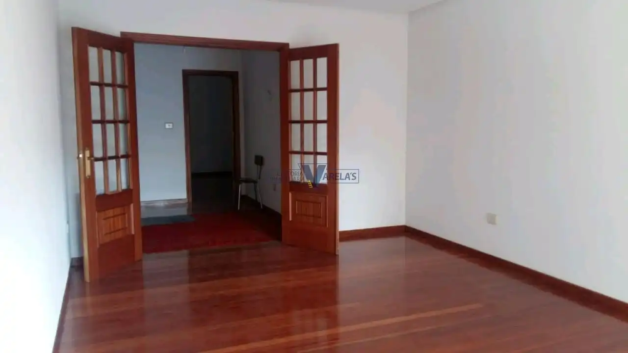Wohnzimmer von Wohnung zum Verkauf in Maceda mit Abstellraum und Balkon