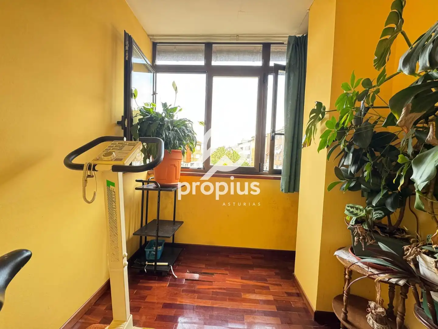 Schlafzimmer von Maisonette zum Verkauf in Llanes mit Heizung und Möbliert