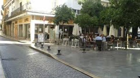 Foto 2 de Piso en venta en Calle Levíes, San Bartolomé, Sevilla Capital