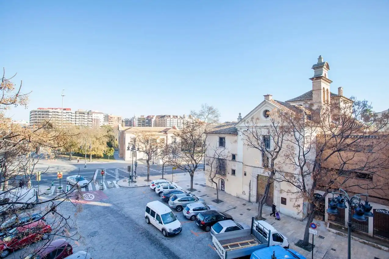 Vista exterior de Apartamento de alquiler en Valencia con Aire acondicionado, Calefacción y Amueblado