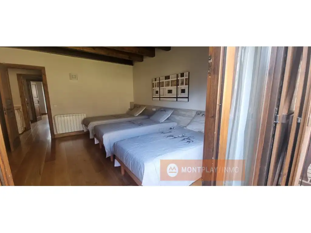 Habitación de Casa adosada en venta en Naut Aran