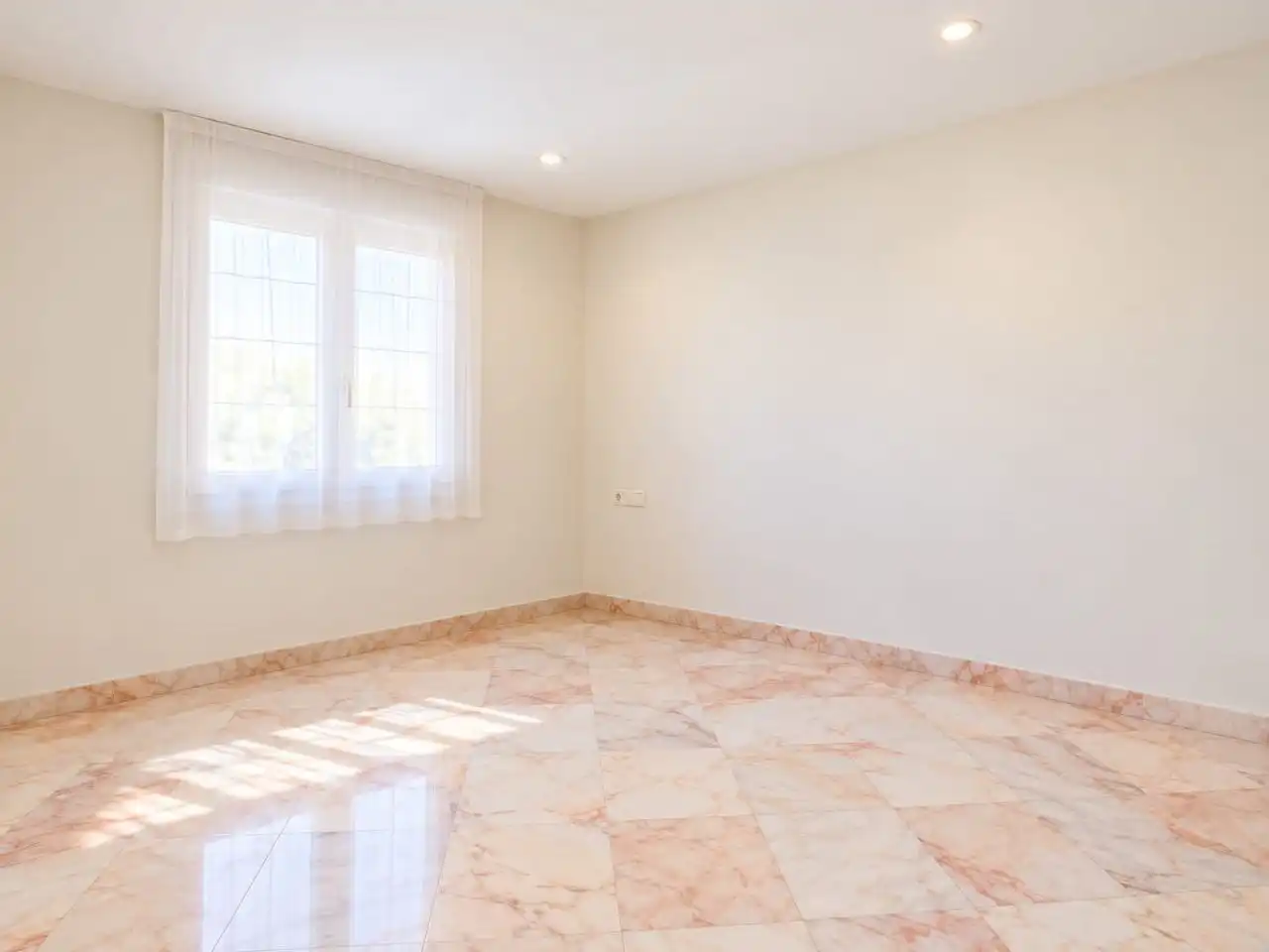 Bedroom of Flat for sale in Marbella Centro
