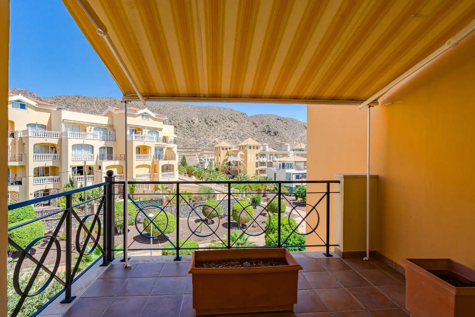 Terraza de Piso en venta en Arona con Terraza, Trastero y Piscina