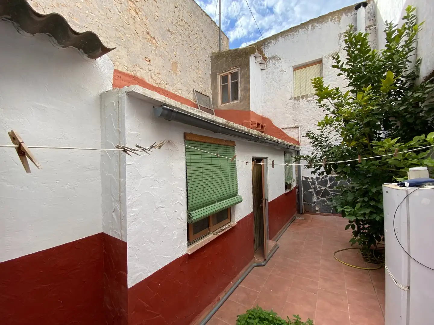 Außenansicht von Haus oder Chalet zum Verkauf in Sax mit Klimaanlage und Terrasse