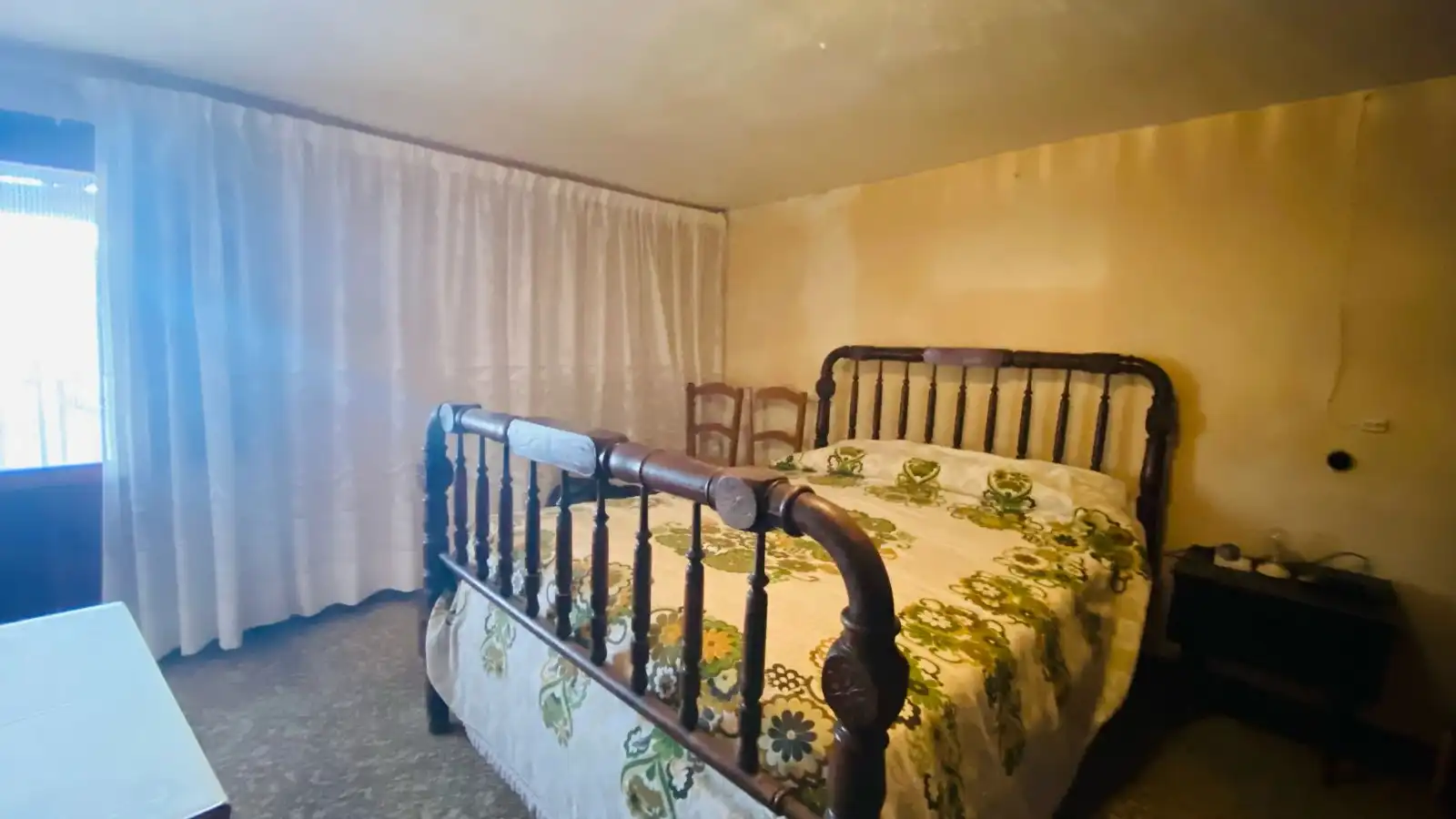 Schlafzimmer von Einfamilien-Reihenhaus zum Verkauf in Portell de Morella mit Abstellraum, Möbliert und Balkon