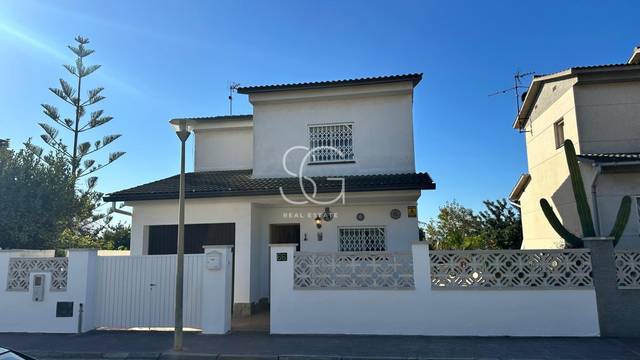 Casa-chalet en Venta en Roda de Berà