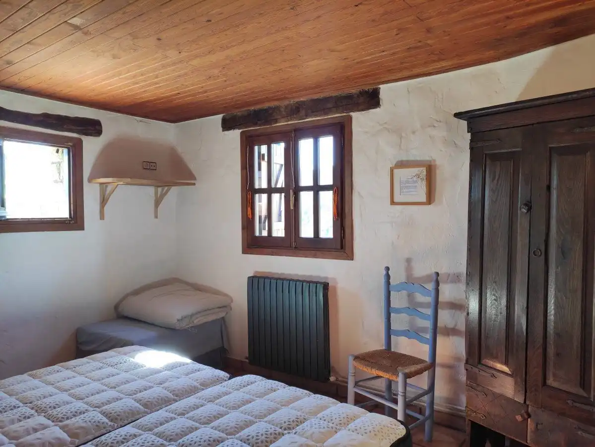 Dormitori de Casa o xalet en venda en Fanlo amb Calefacció, Jardí privat i Terrassa