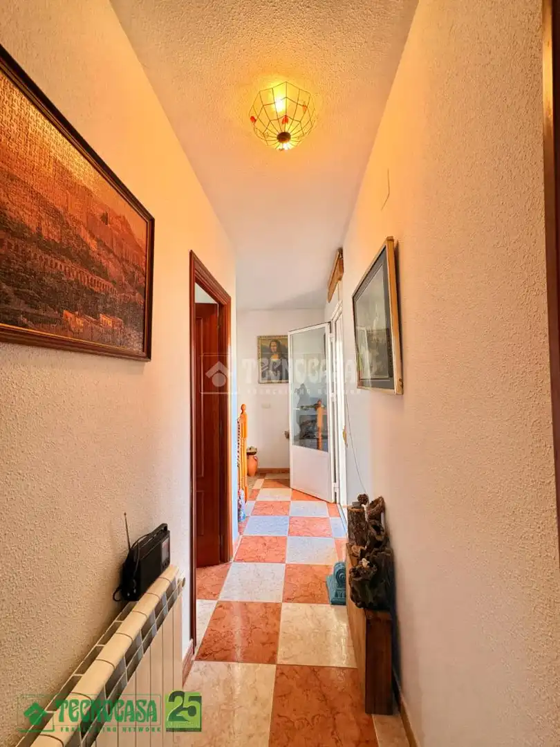 Casa adosada en venta en Lillo con Calefacción