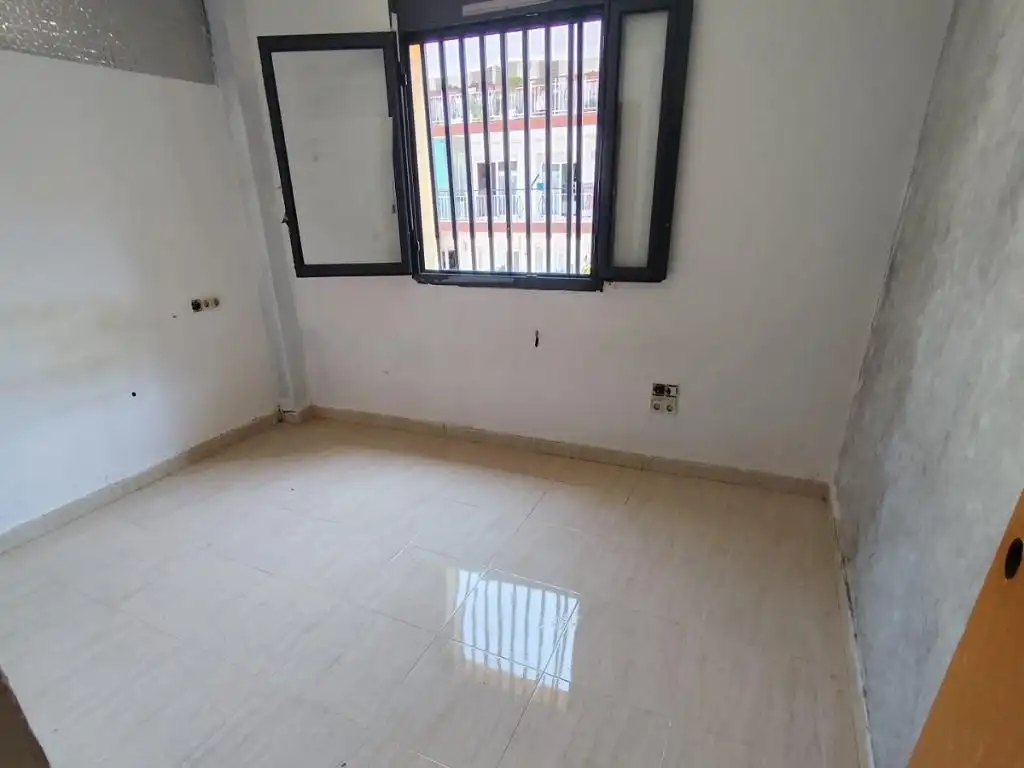 Piso con terraza en venta en Passeig d'Europa 40, imagen 3