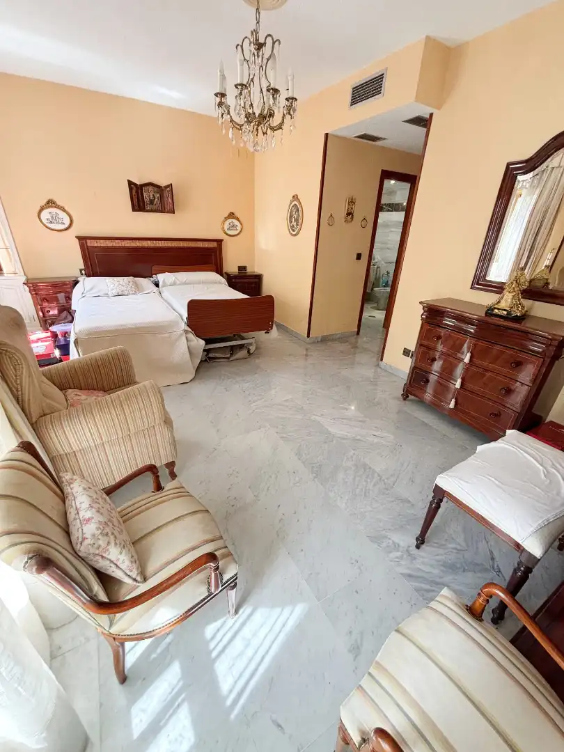 Piso en venta en Sevilla con Aire acondicionado, Terraza y Piscina comunitaria