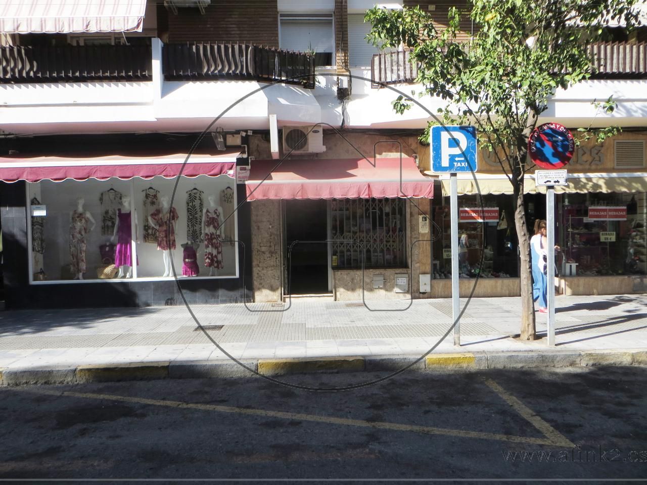 Vista exterior de Local en venda en Punta Umbría