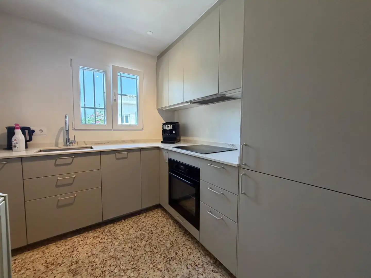 Cuina de Casa o xalet en venda en Pedralba amb Aire condicionat, Jardí privat i Terrassa