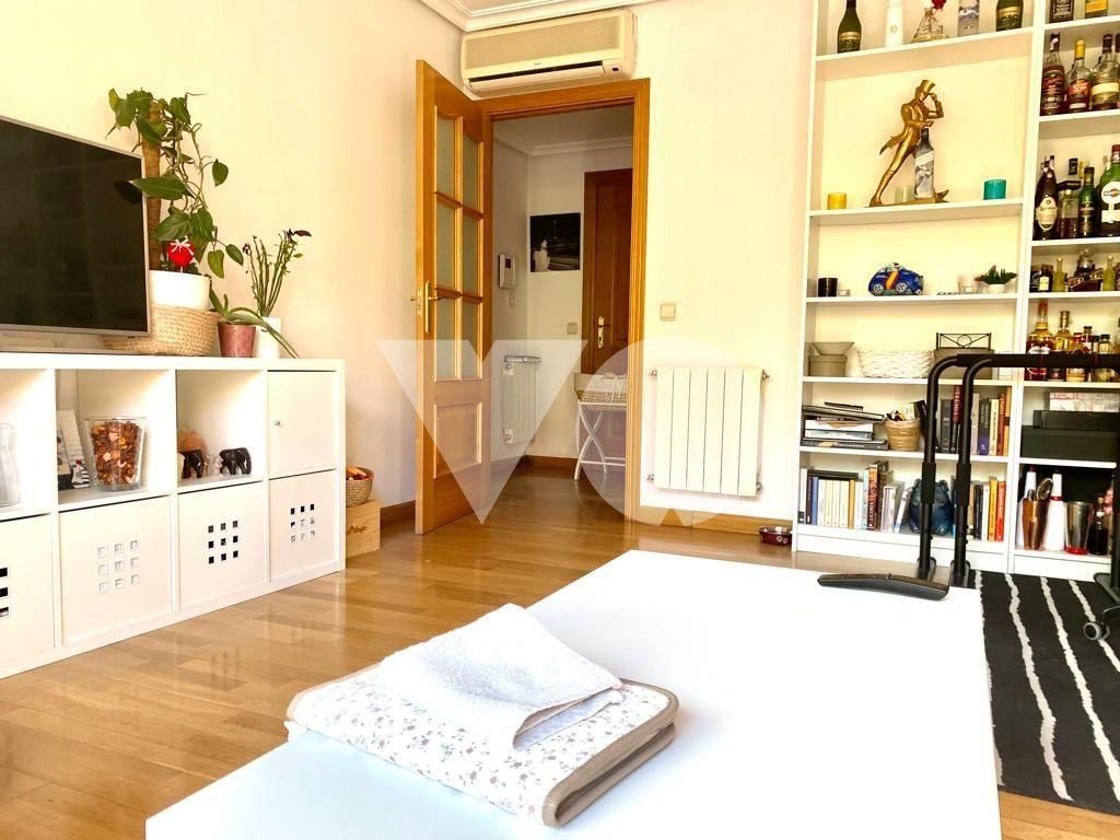 Bedroom of Flat to rent in  Madrid Capital  with Air Conditioner, Heating and Terrace