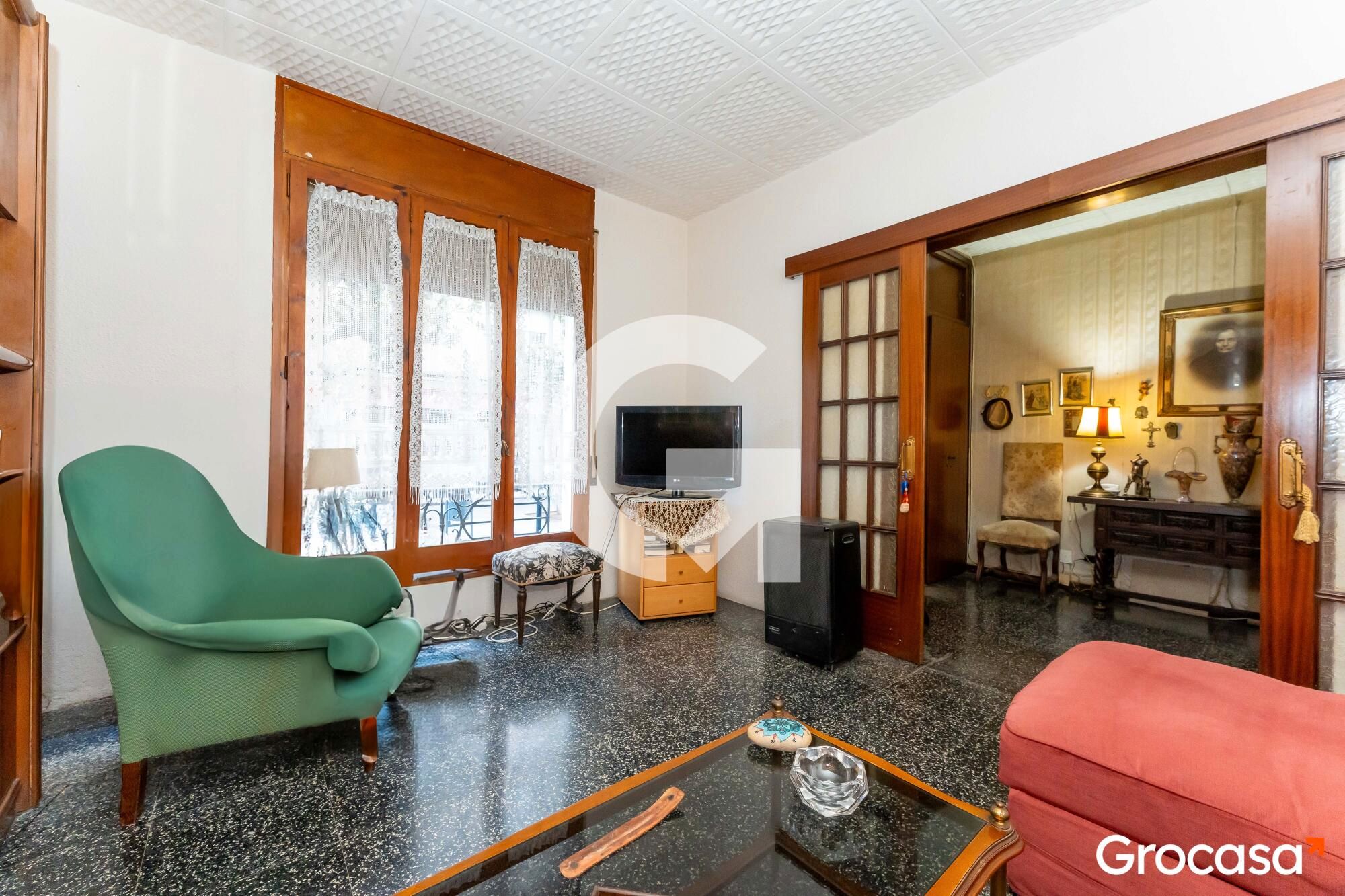 Sala d'estar de Pis en venda en Cornellà de Llobregat amb Jardí privat