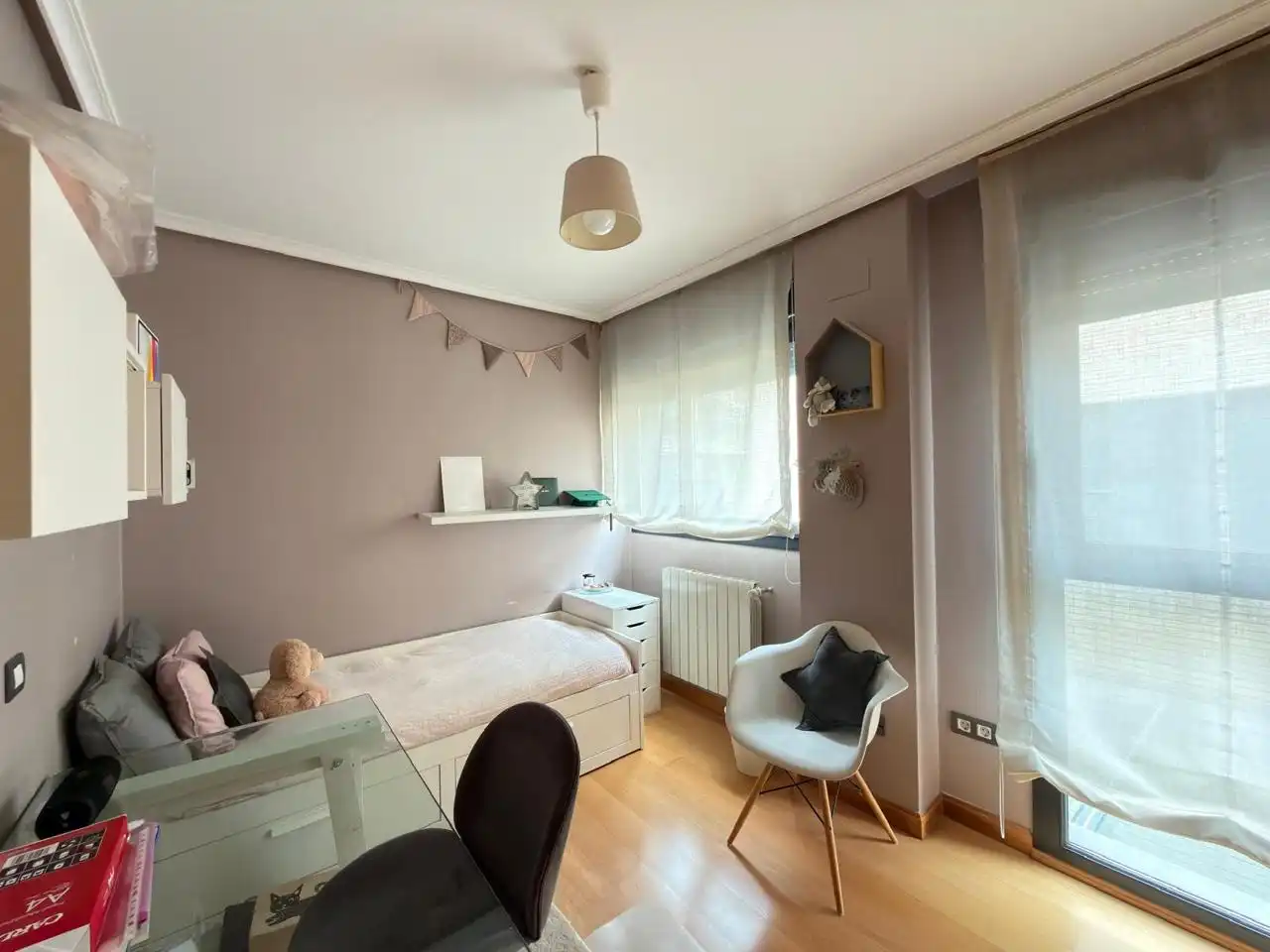 Habitación de Casa o chalet en venta en Burgos con Calefacción, Jardín privado y Trastero