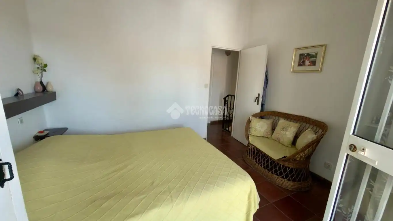 Habitación de Casa adosada en venta en Los Barrios con Aire acondicionado, Calefacción y Balcón