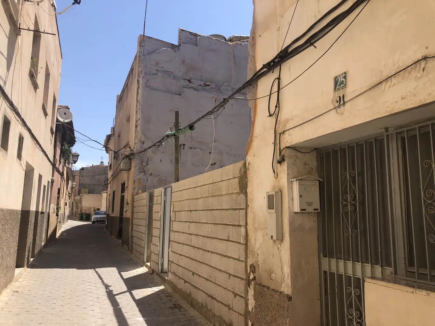 Lands and plots for sale in De la Reja