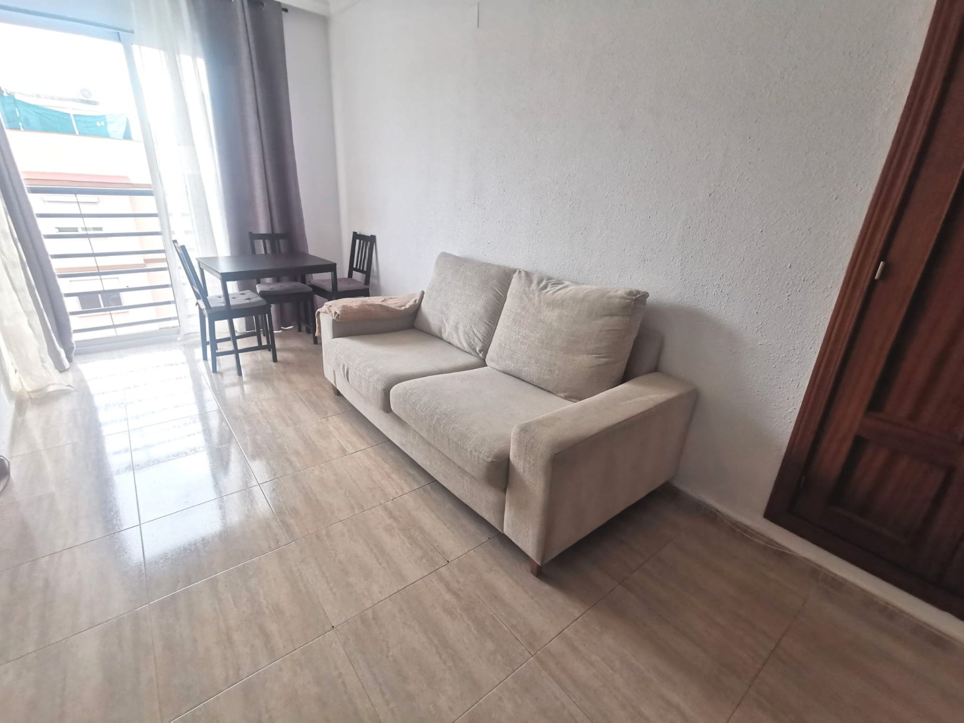 Living room of Apartment for rent in Málaga Capital  with Terrace, Furnished and Washing machine