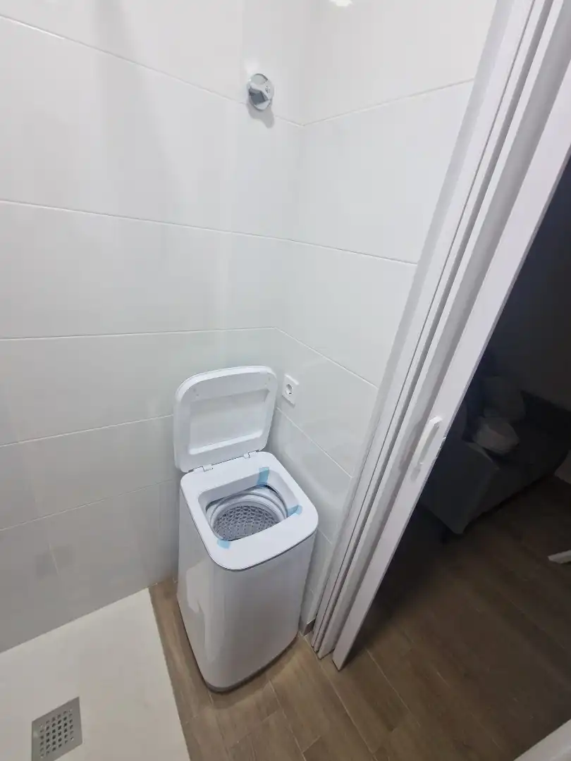 Bathroom of Study for sale in Córdoba  with Air Conditioner and Furnished