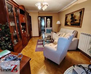 Living room of Flat for sale in Zamora Capital   with Heating, Furnished and Balcony