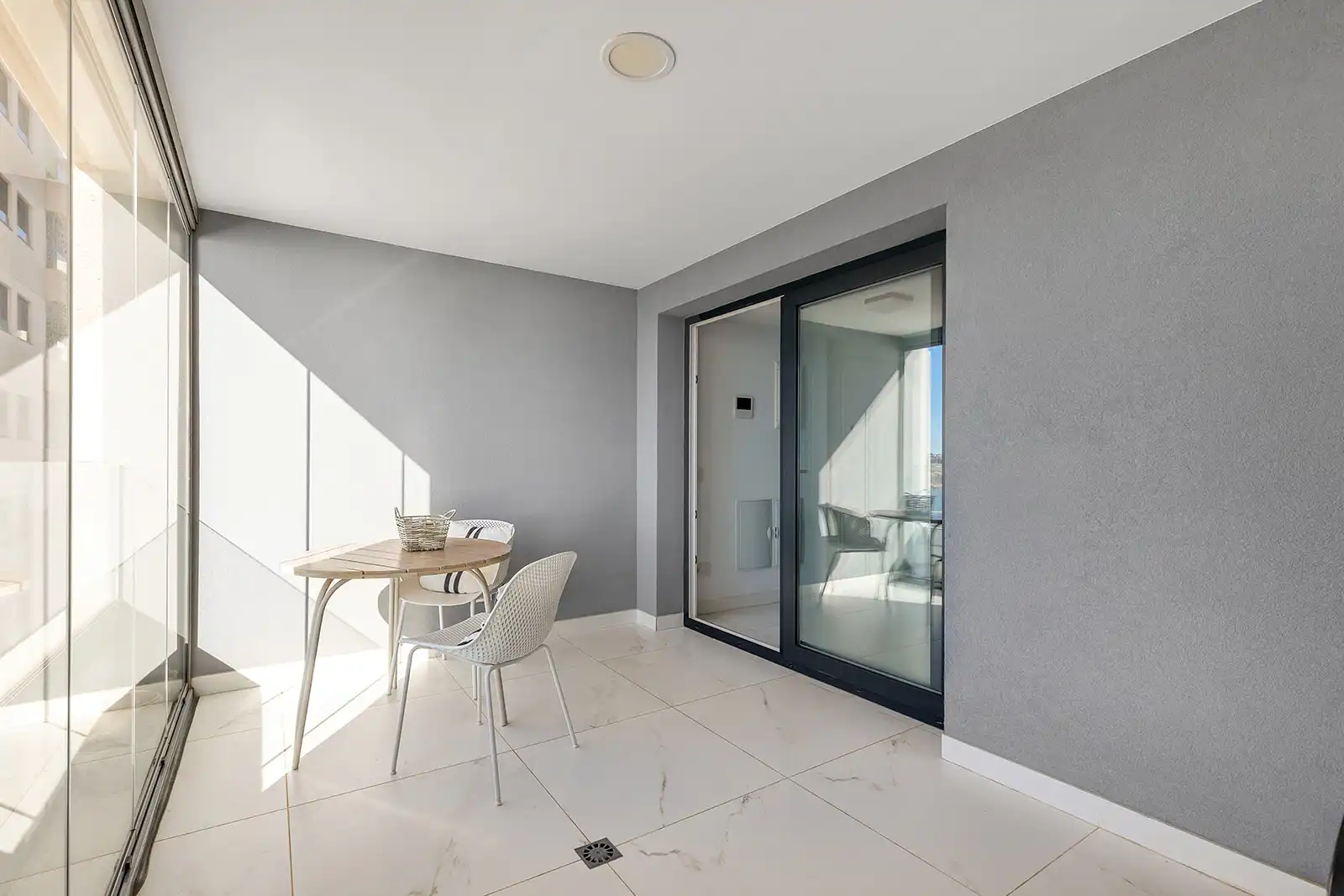Terrassa de Apartament en venda en Torrevieja amb Terrassa, Traster i Moblat