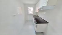 Kitchen of Flat to rent in  Madrid Capital  with Oven and Pets allowed