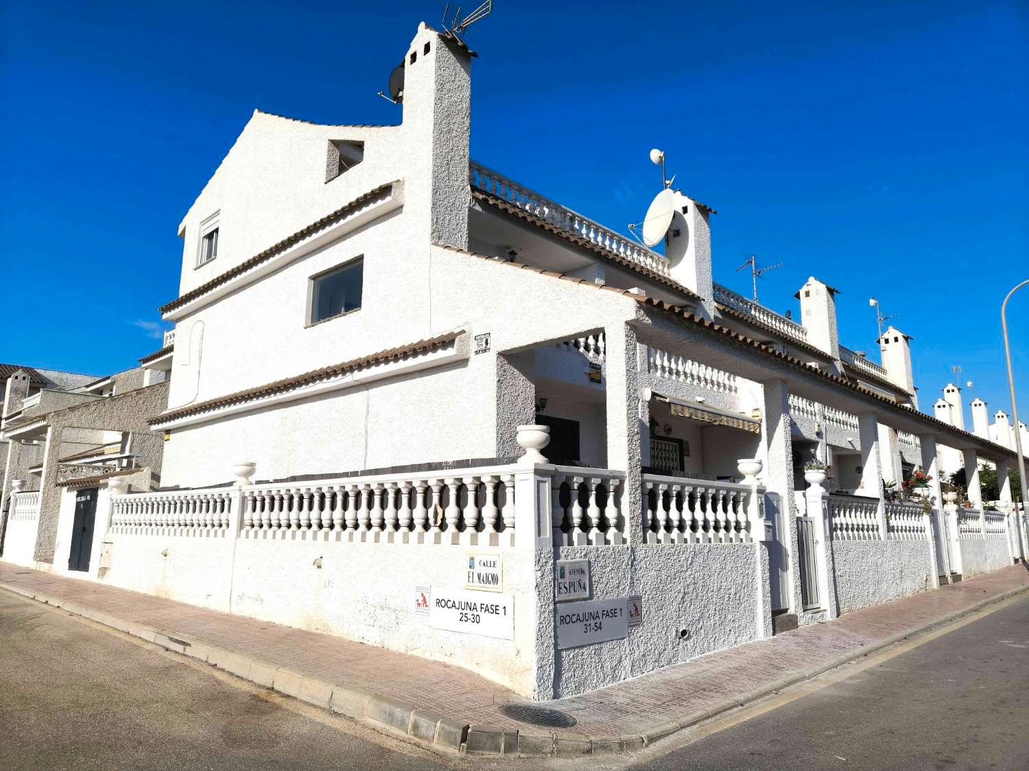 Exterior view of House or chalet for sale in Torrevieja  with Terrace, Storage room and Swimming Pool