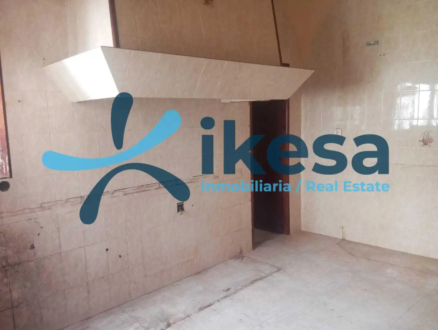 Casa adosada en venta en Burguillos del Cerro