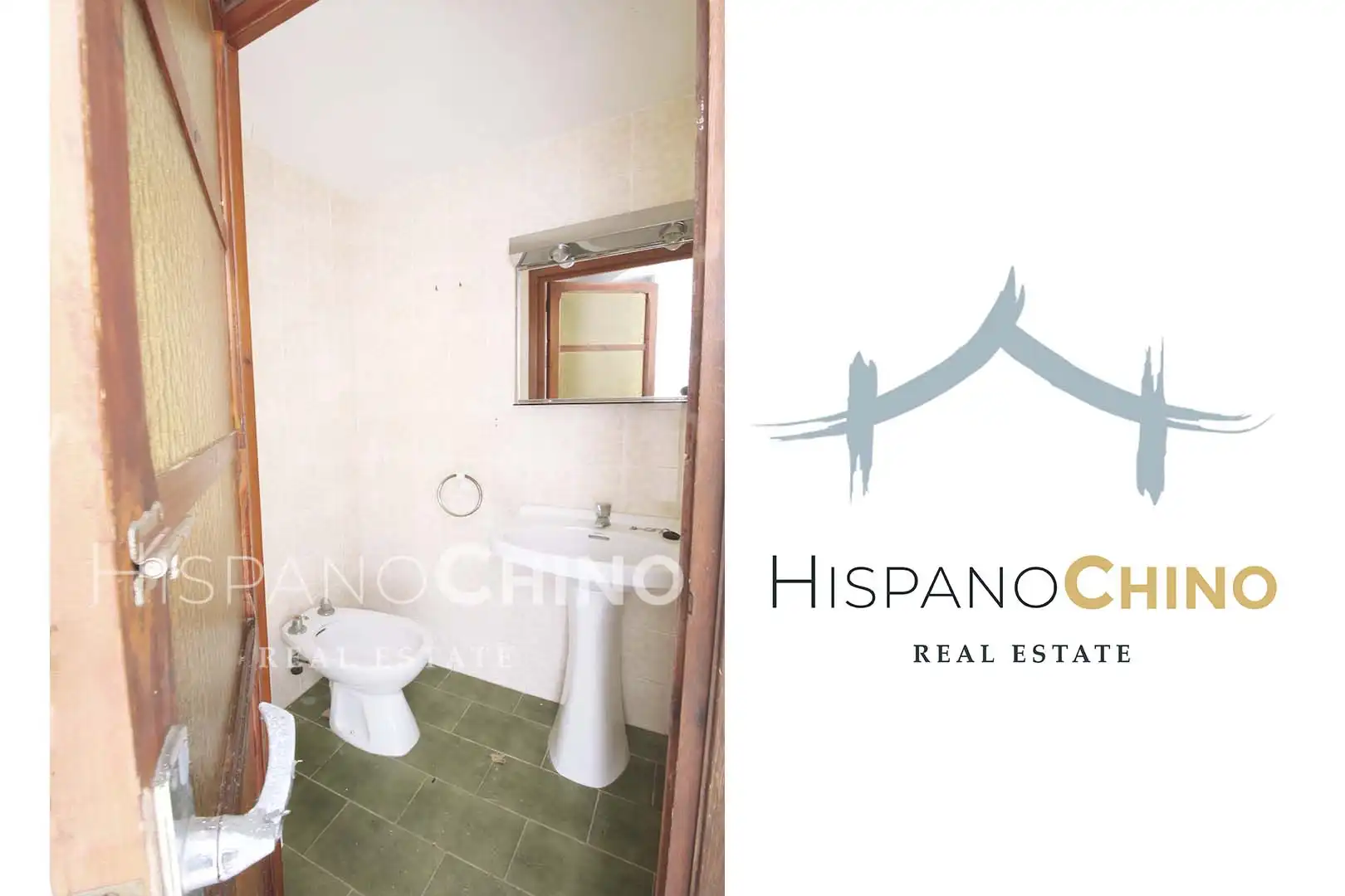 Baño de Casa adosada en venta en Serra con Terraza