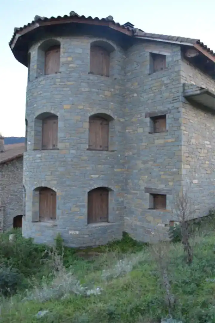 Exterior view of Detached homes for sale in Valle de Lierp  with Balcony