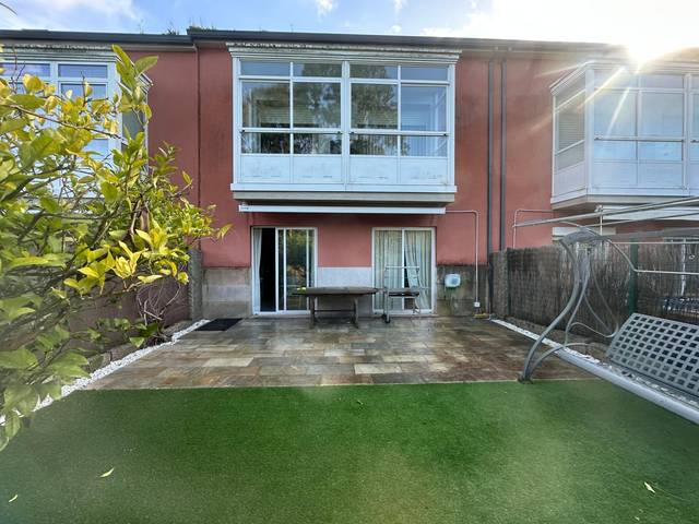 Casa adosada en Venta en Rúa Oporto en Elviña - A Zapateira