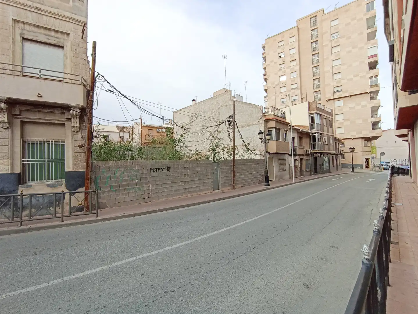 Residential land for sale in Avenida del Carril 26