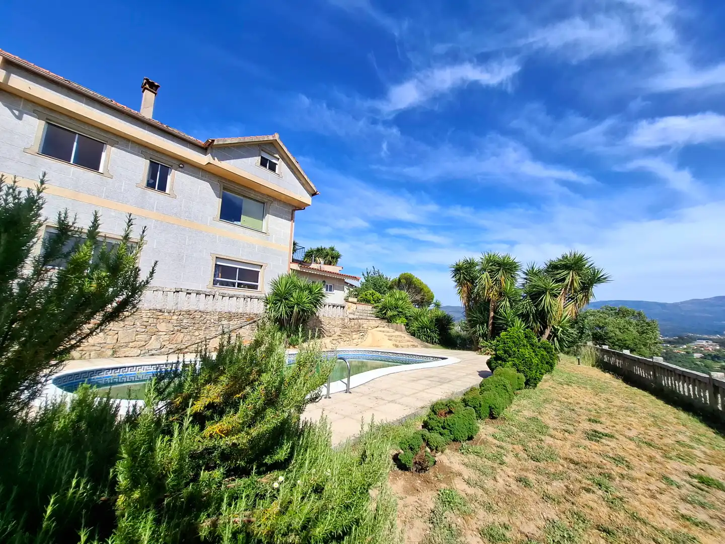 Vista exterior de Casa o xalet en venda en As Neves   amb Calefacció, Jardí privat i Terrassa