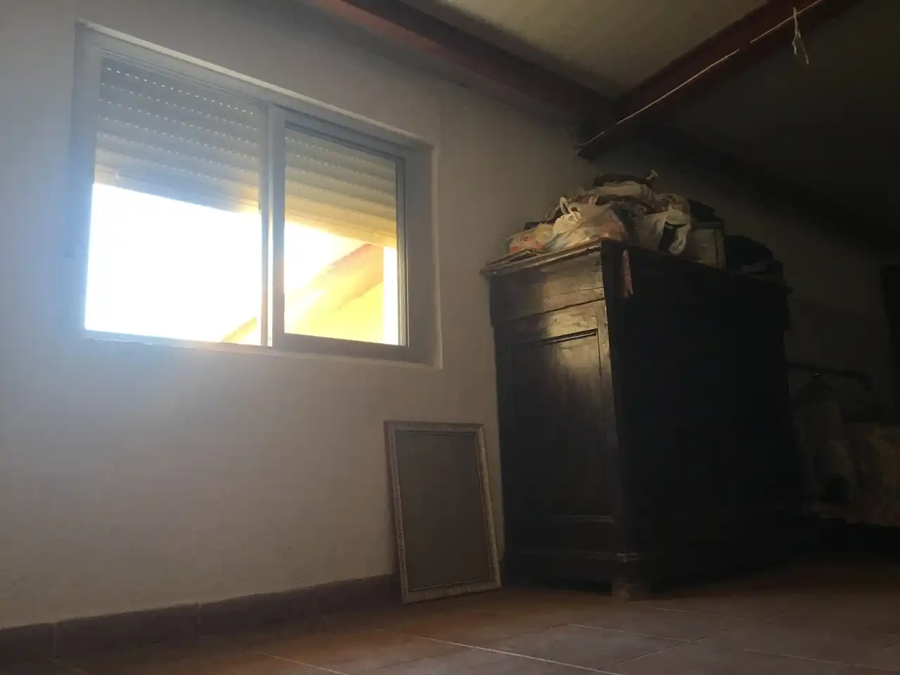 Dormitori de Casa adosada en venda en Villamayor de los Montes amb Calefacció, Parquet i Moblat