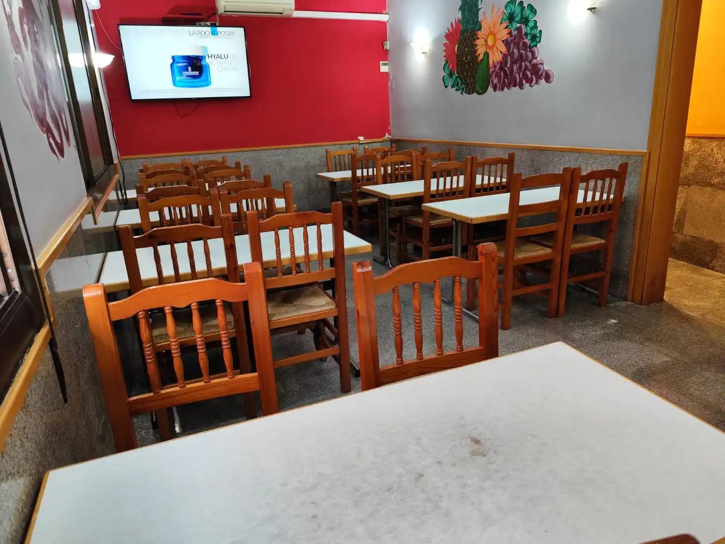 Business premises for transfer in Sant Andreu, imagen 3
