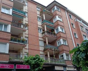 Vista exterior de Pis en venda en Barakaldo  amb Calefacció i Terrassa