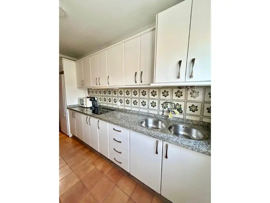 Cocina de Piso de alquiler en Torrox con Terraza, Piscina y Piscina comunitaria