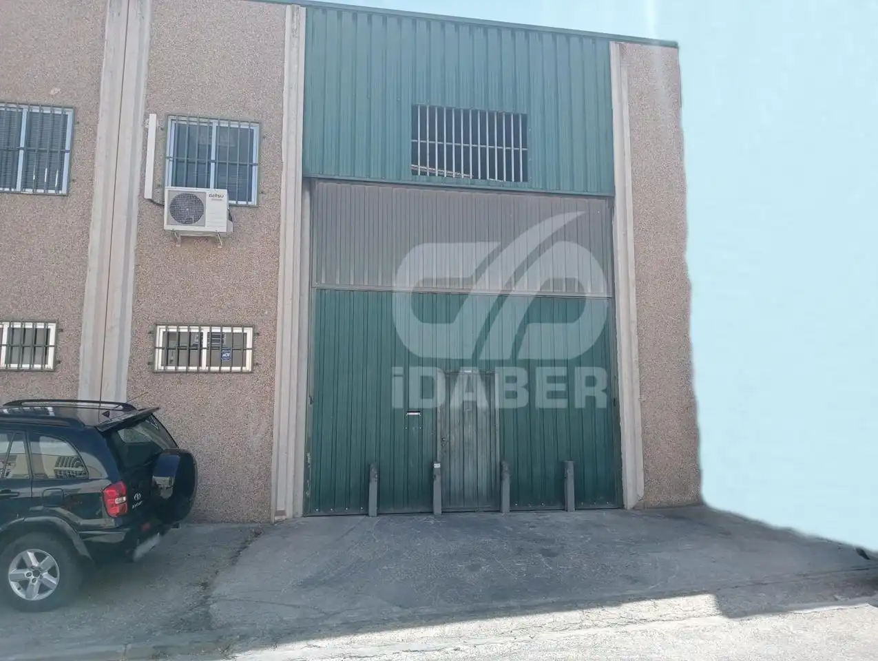Außenansicht von Fabrikhallen zur Miete in Ugena, Toledo