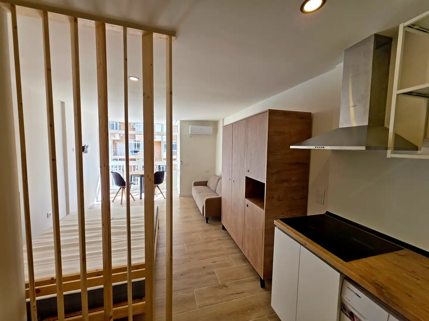 Terrasse von Wohnung zur Miete in Benalmádena mit Klimaanlage, Privatgarten und Schwimmbad