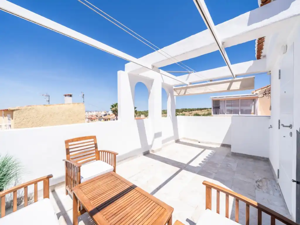 Terrassa de Apartament en venda en Torrevieja amb Aire condicionat i Piscina