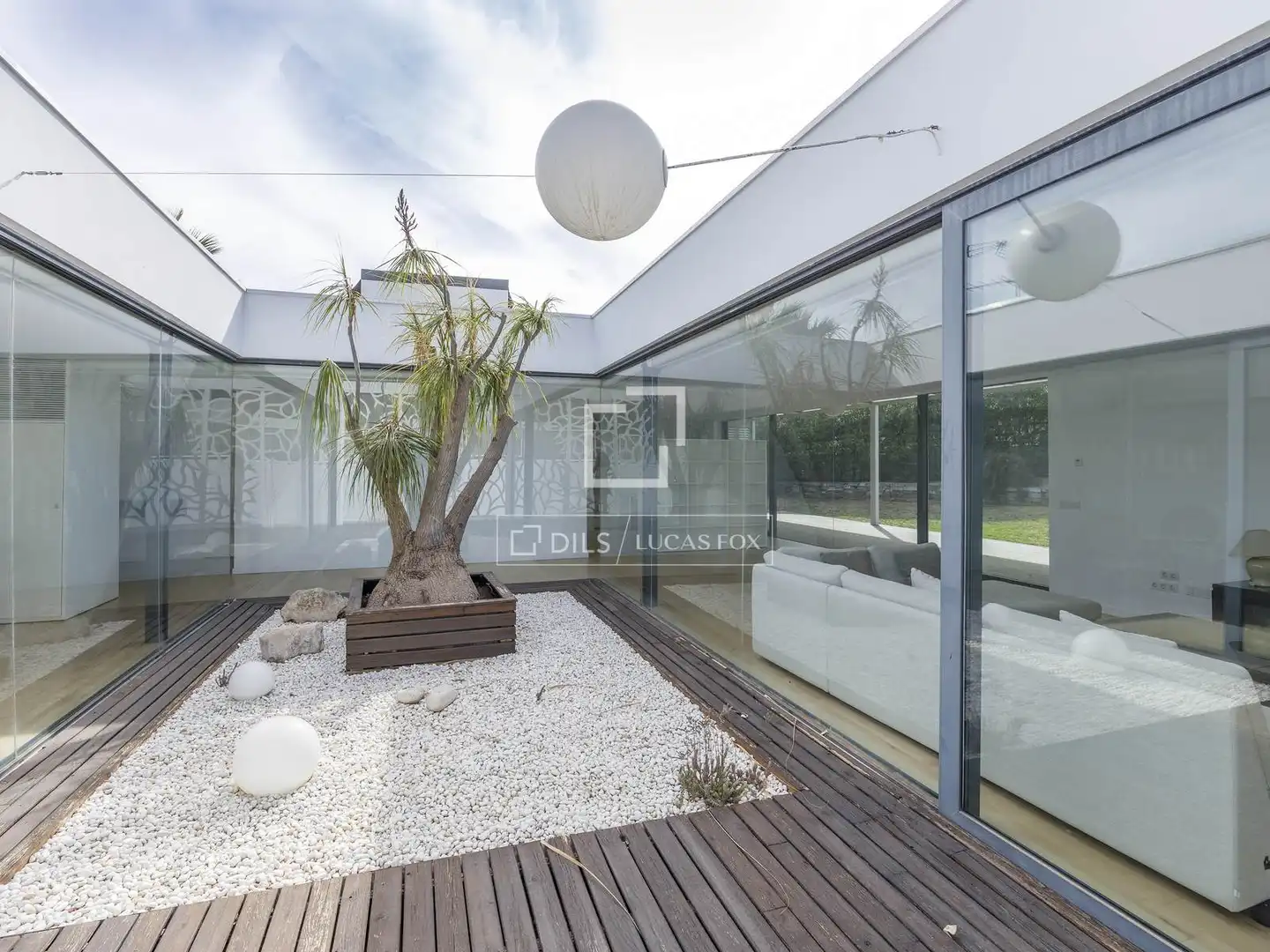 Garden of Houses for sale in Sagunto / Sagunt  with Air Conditioner, Parquet flooring and Swimming Pool