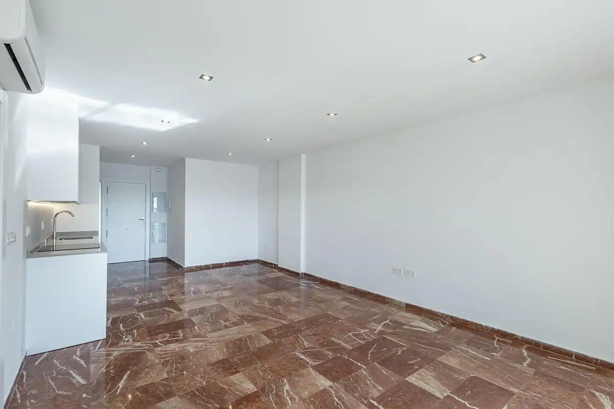 Flat for rent in Granada  with Air Conditioner, Heating and Terrace