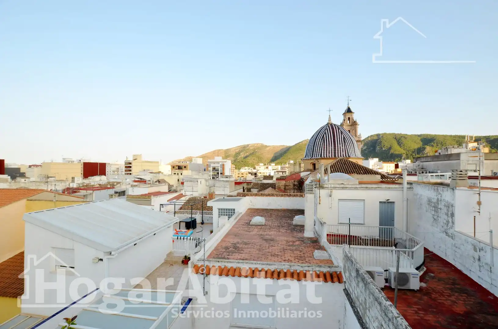 Vista exterior de Casa o chalet en venta en Tavernes de la Valldigna con Aire acondicionado, Terraza y Amueblado