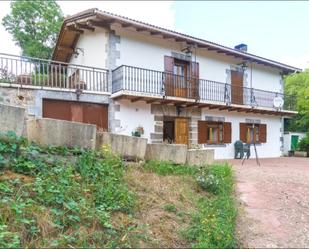 Vista exterior de Finca rústica en venda en Basaburua amb Terrassa i Balcó